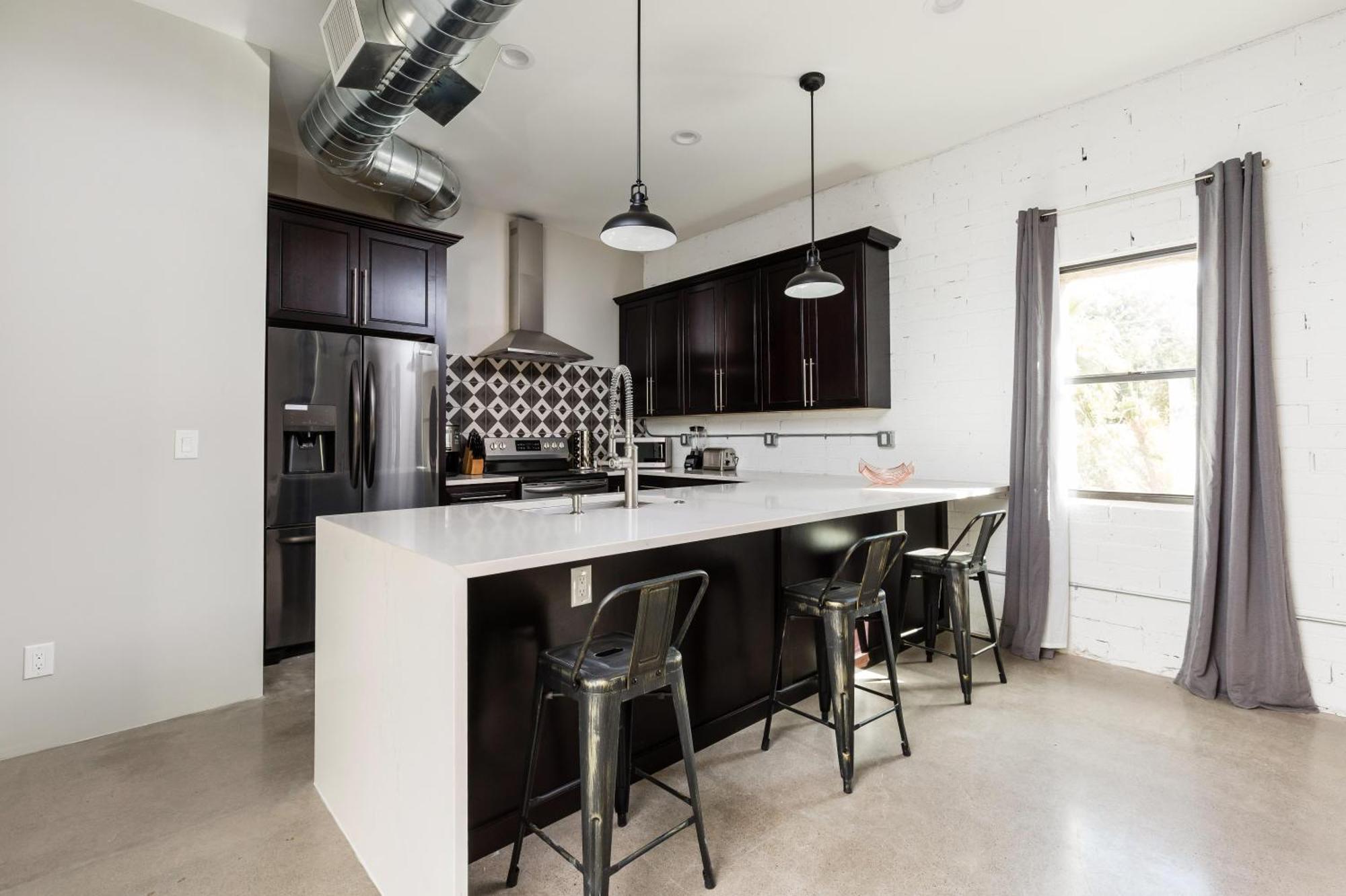 Nova-in The Middle Of Old Town-walk To Everything! Holiday home Scottsdale